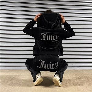 UO JUICY COUTURE VELOUR BLACK TRACK PANTS L